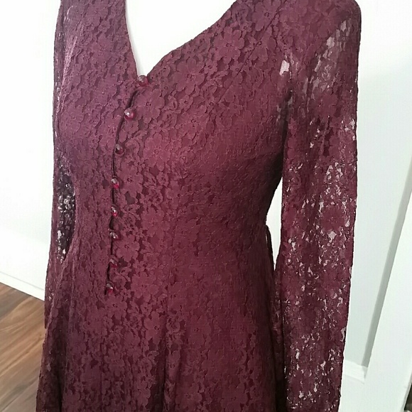 Dress - Picture 3 of 3